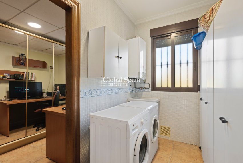 Venta - CASA -
BENIEL - Carretera de Beniel