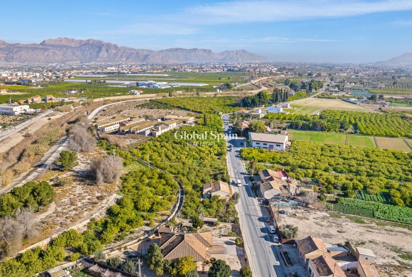 Venta - CASA -
BENIEL - Carretera de Beniel