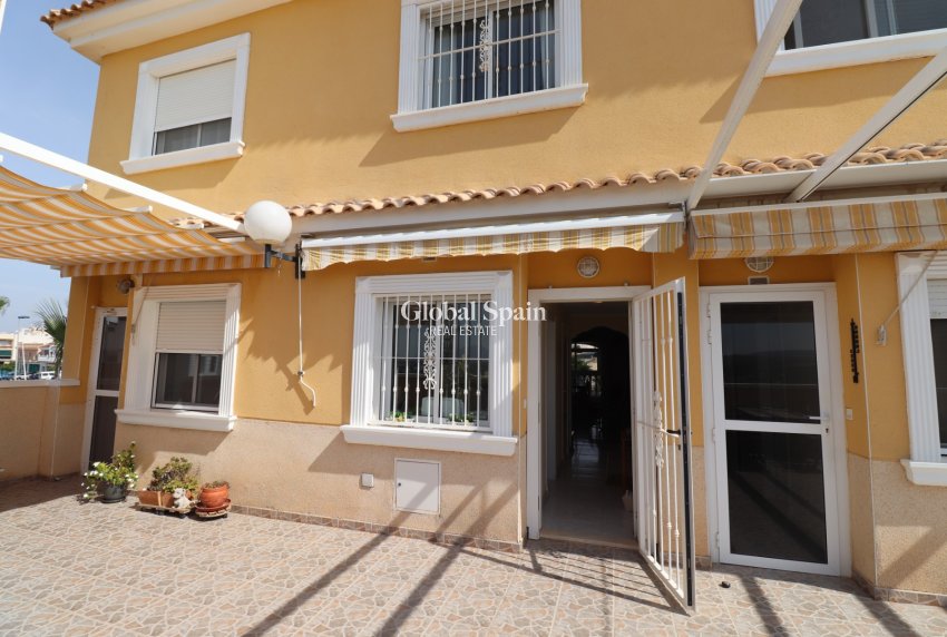 Venta - CASA -
BENIJÓFAR - Benijofar - Village