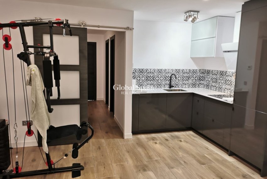 Venta - CASA -
BENIJÓFAR - Costa Blanca