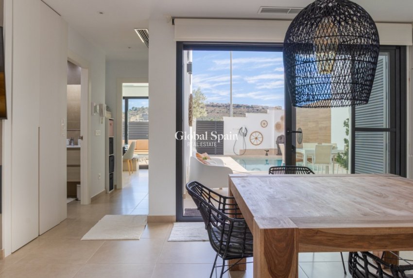 Venta - CASA -
BENIJÓFAR - Costa Blanca