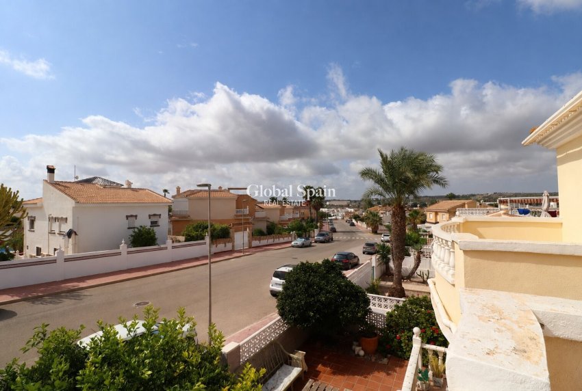 Venta - CASA -
Benijofar - Monte Azul