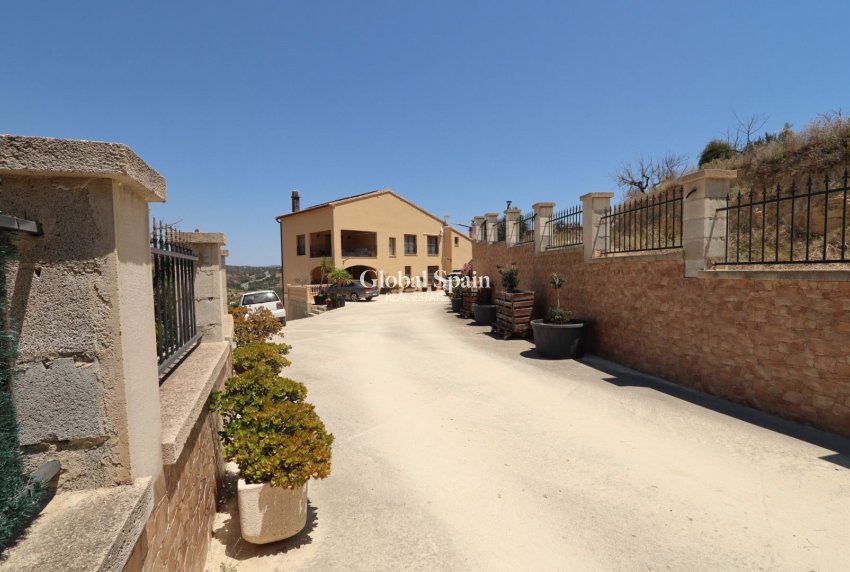 Venta - CASA -
BENISSA - Costa Blanca
