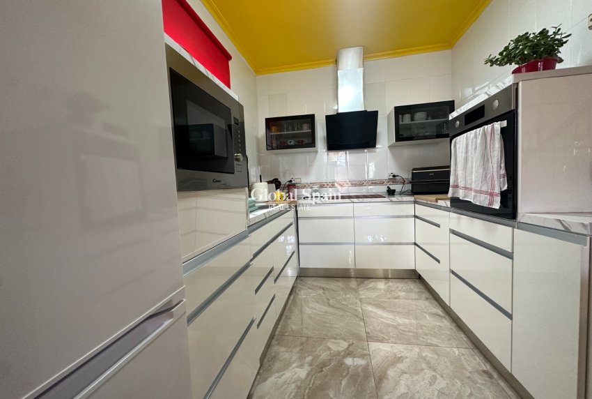 Venta - CASA -
BIGASTRO - Inland