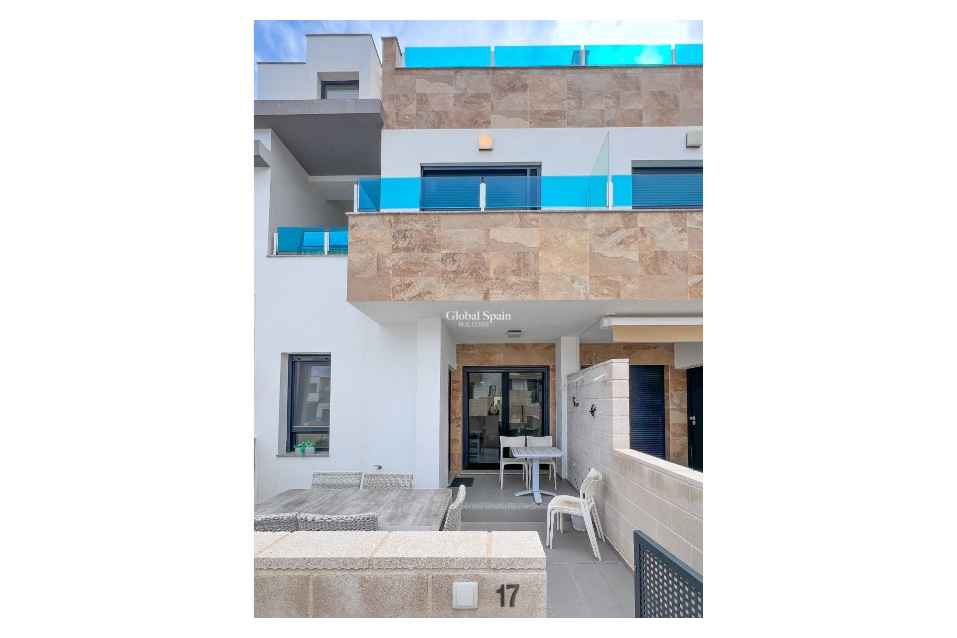 Venta - Casa -
BIGASTRO