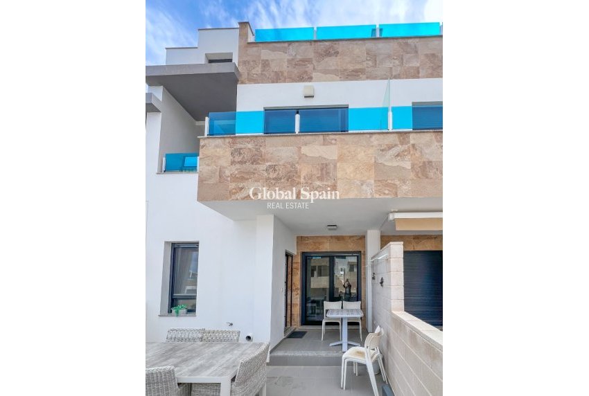 Venta - Casa -
BIGASTRO