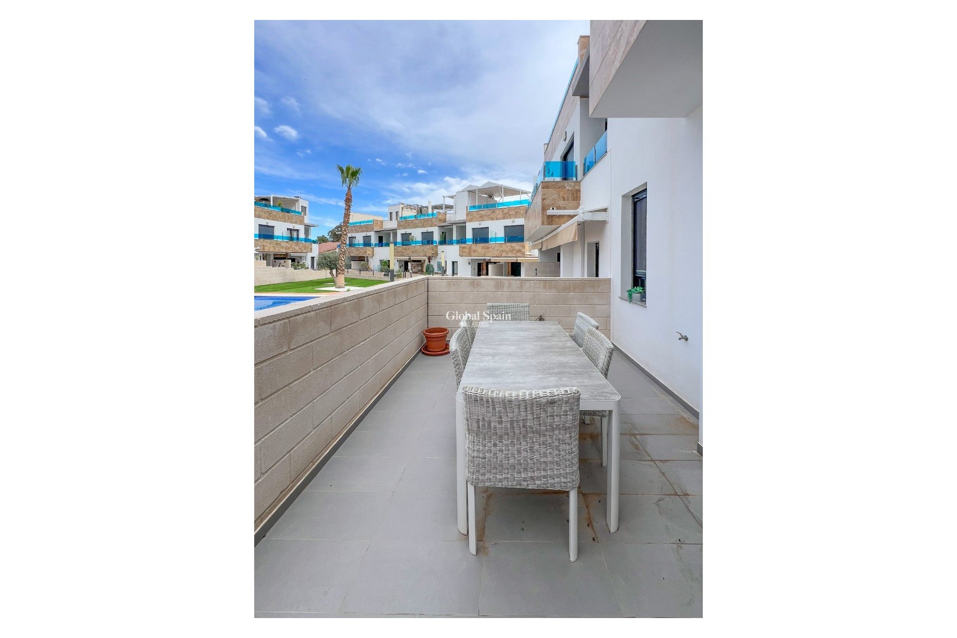 Venta - Casa -
BIGASTRO