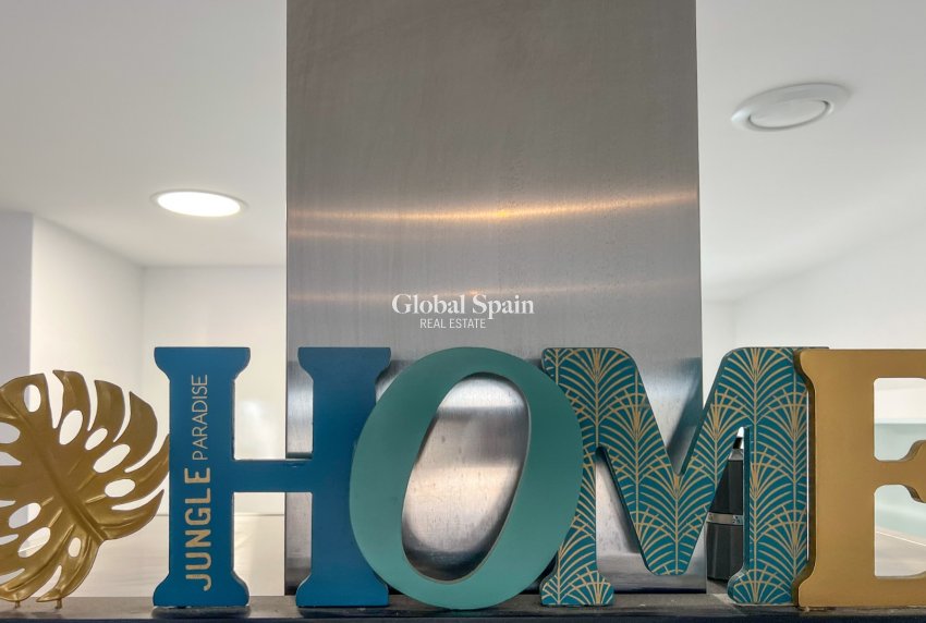 Venta - Casa -
BIGASTRO