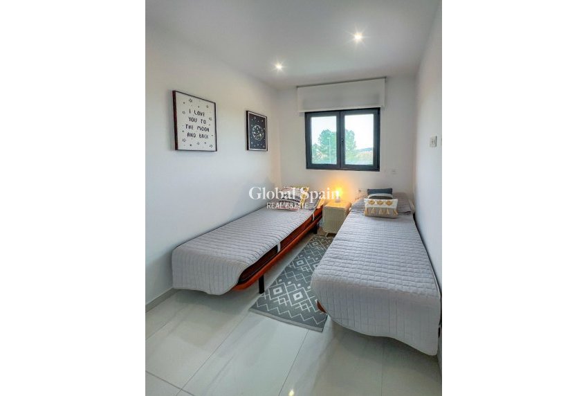 Venta - Casa -
BIGASTRO