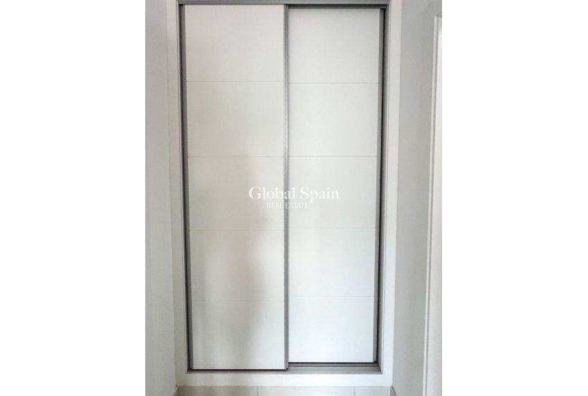 Venta - Casa -
BIGASTRO