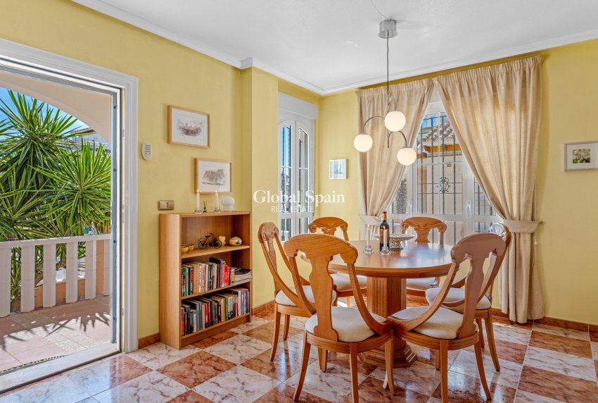 Venta - CASA -
CABO ROIG - Costa Blanca