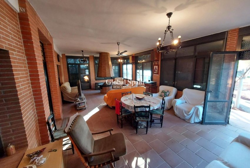 Venta - CASA -
CALASPARRA - Inland