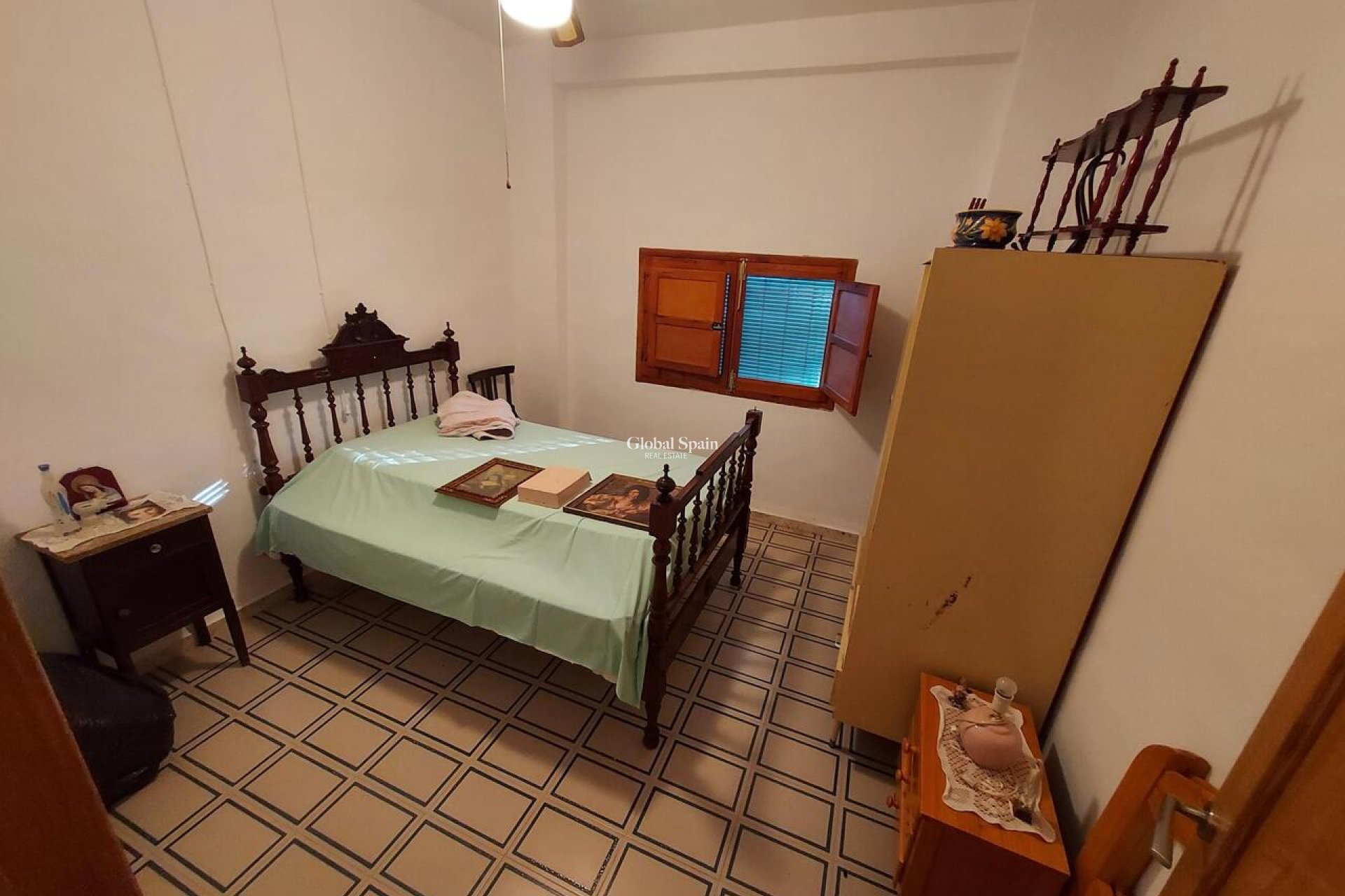 Venta - CASA -
CALASPARRA - Inland