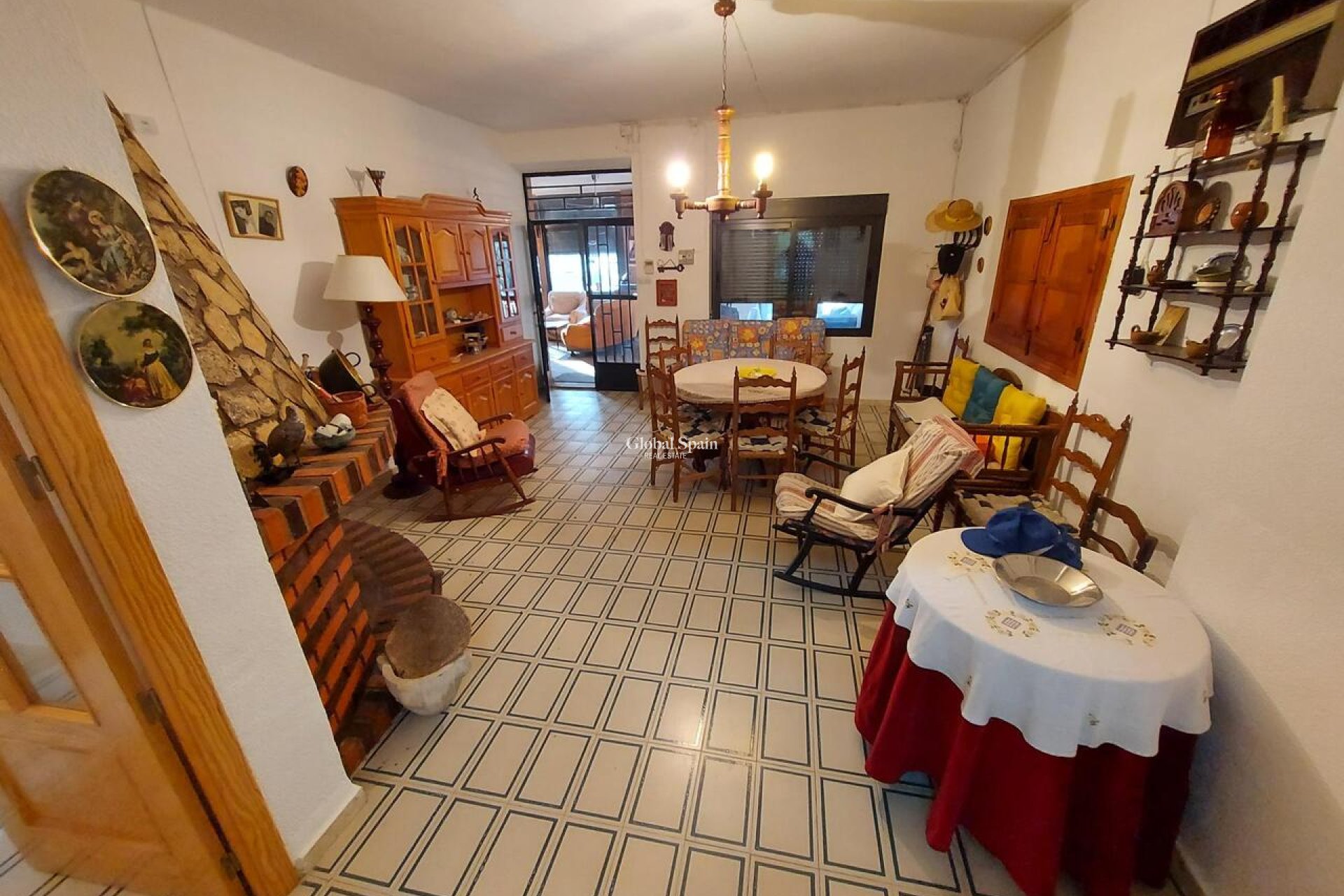 Venta - CASA -
CALASPARRA - Inland