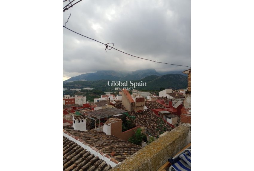 Venta - CASA -
CALLOSA D'EN SARRIÀ - Callosa De Ensarrià