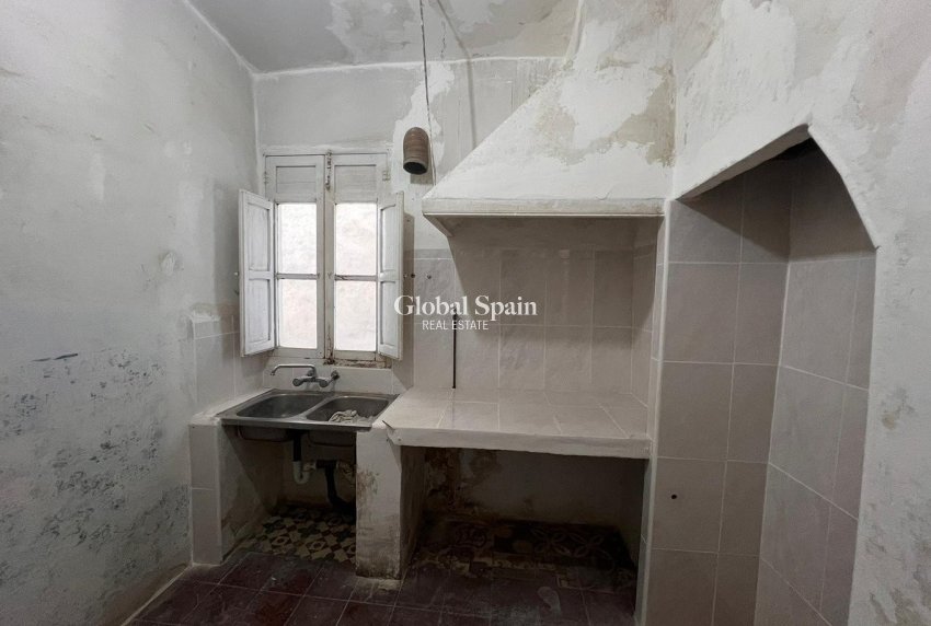 Venta - CASA -
CALLOSA D'EN SARRIÀ - Callosa De Ensarrià