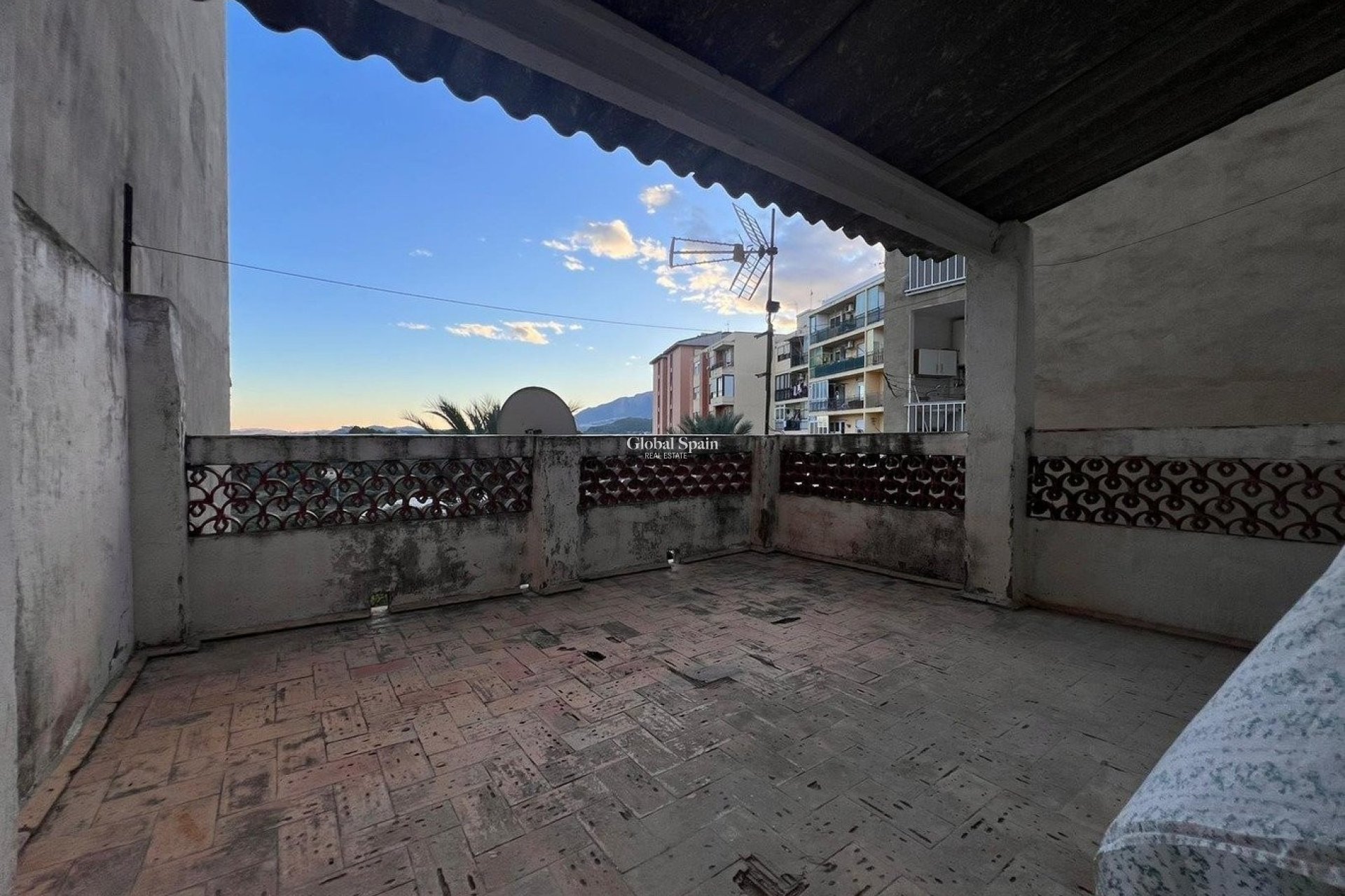 Venta - CASA -
CALLOSA D'EN SARRIÀ - Callosa De Ensarrià