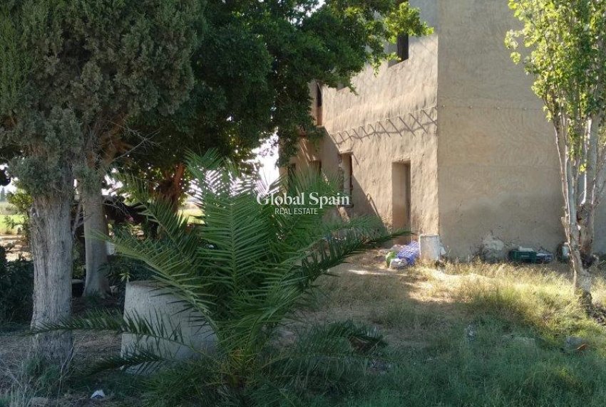 Venta - CASA -
CALLOSA DEL SEGURA