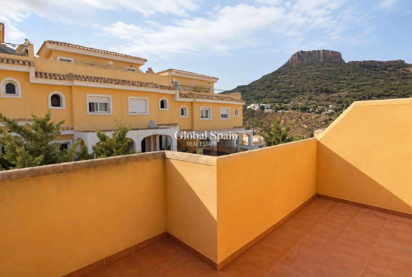 Venta - CASA -
CALPE - Zona Puerto Blanco - Maryvilla
