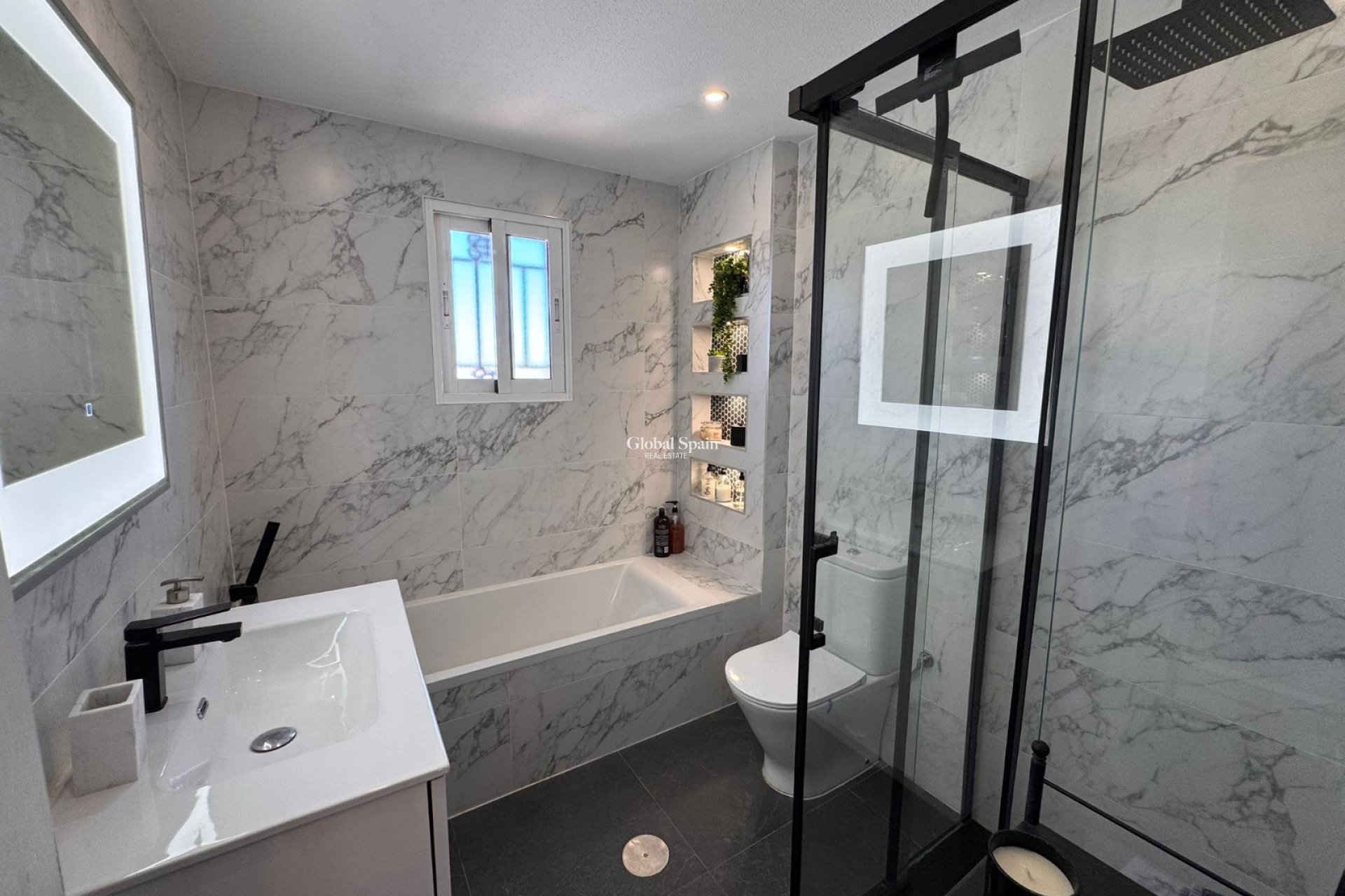 Venta - CASA -
CAMPOAMOR - Costa Blanca
