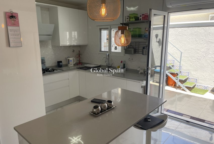 Venta - CASA -
CAMPOSOL - Inland