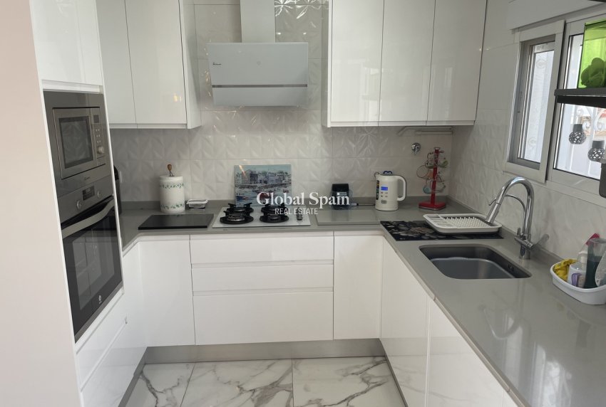 Venta - CASA -
CAMPOSOL - Inland