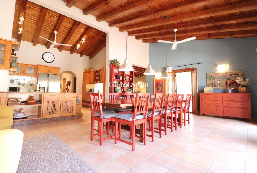 Venta - CASA -
Catral - Catral - Country