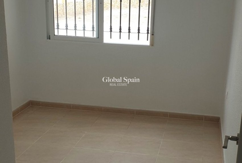 Venta - CASA -
Catral - Catral - Country