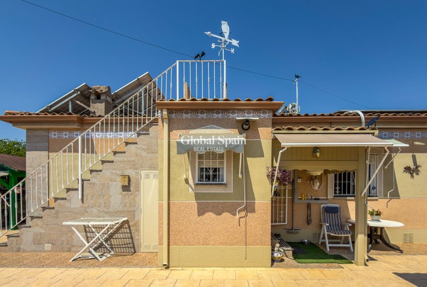 Venta - CASA -
CATRAL - Catral