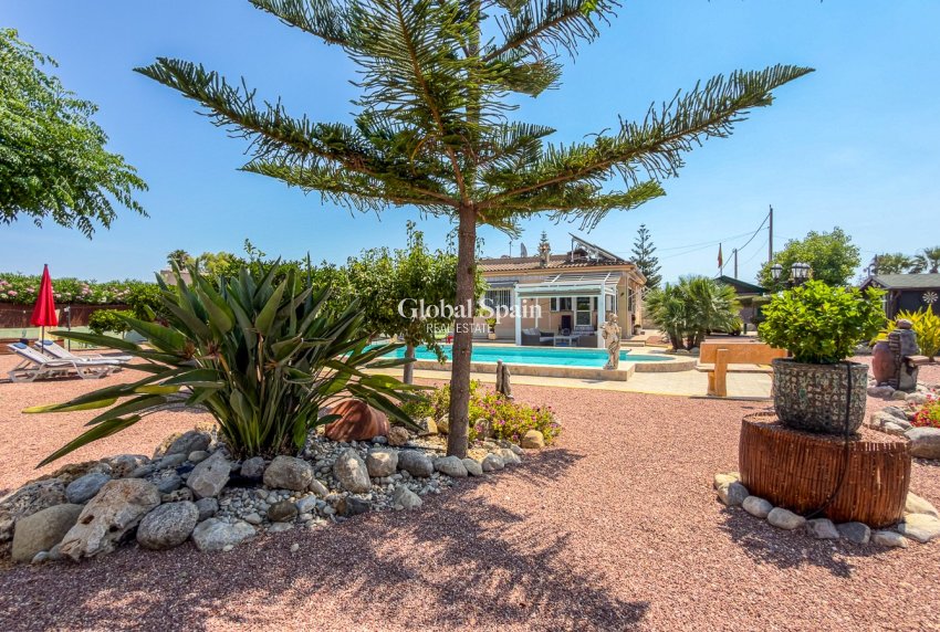 Venta - CASA -
CATRAL - Catral