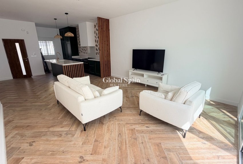 Venta - CASA -
CATRAL - Costa Blanca
