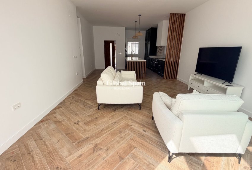Venta - CASA -
CATRAL - Costa Blanca