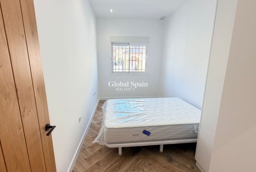 Venta - CASA -
CATRAL - Costa Blanca