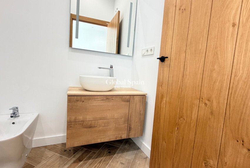 Venta - CASA -
CATRAL - Costa Blanca