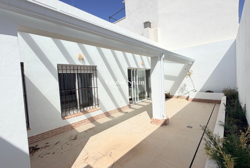 Venta - CASA -
CATRAL - Costa Blanca