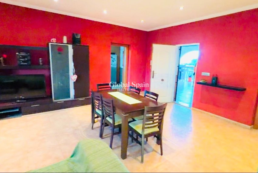 Venta - CASA -
CATRAL - Costa Blanca