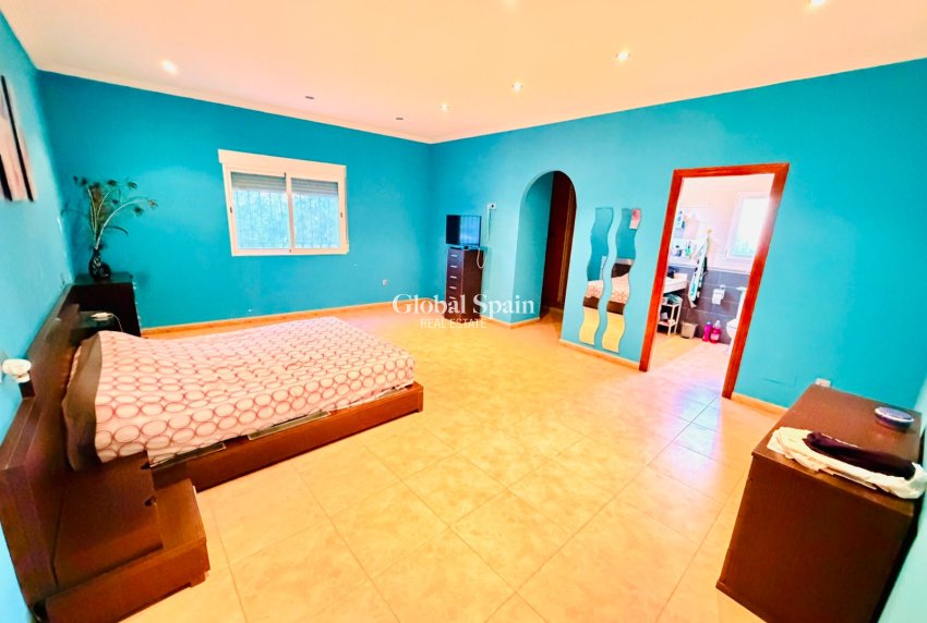 Venta - CASA -
CATRAL - Costa Blanca