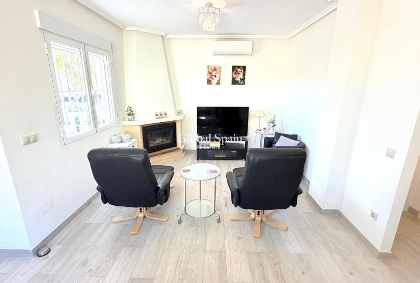 Venta - CASA -
CIUDAD QUESADA - La Marquesa Golf