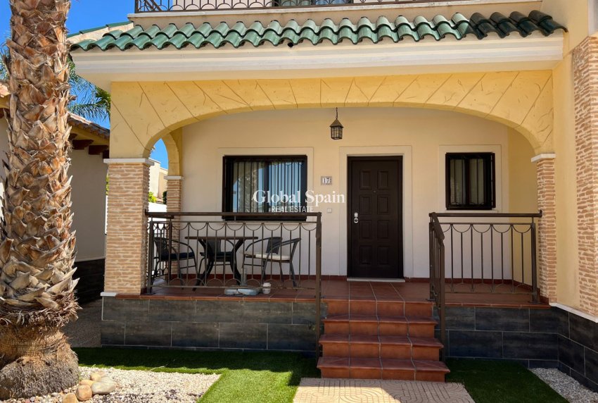 Venta - CASA -
CIUDAD QUESADA