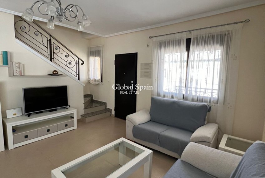 Venta - CASA -
CIUDAD QUESADA