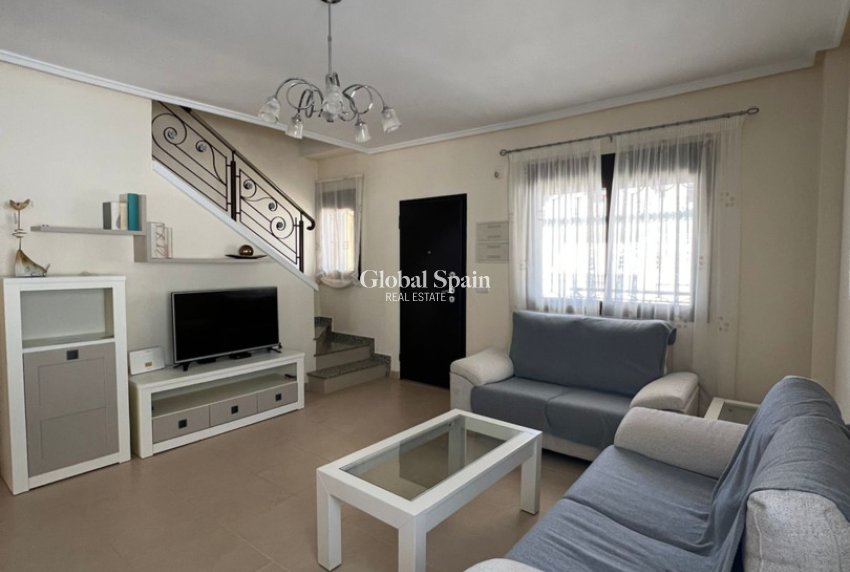 Venta - CASA -
CIUDAD QUESADA