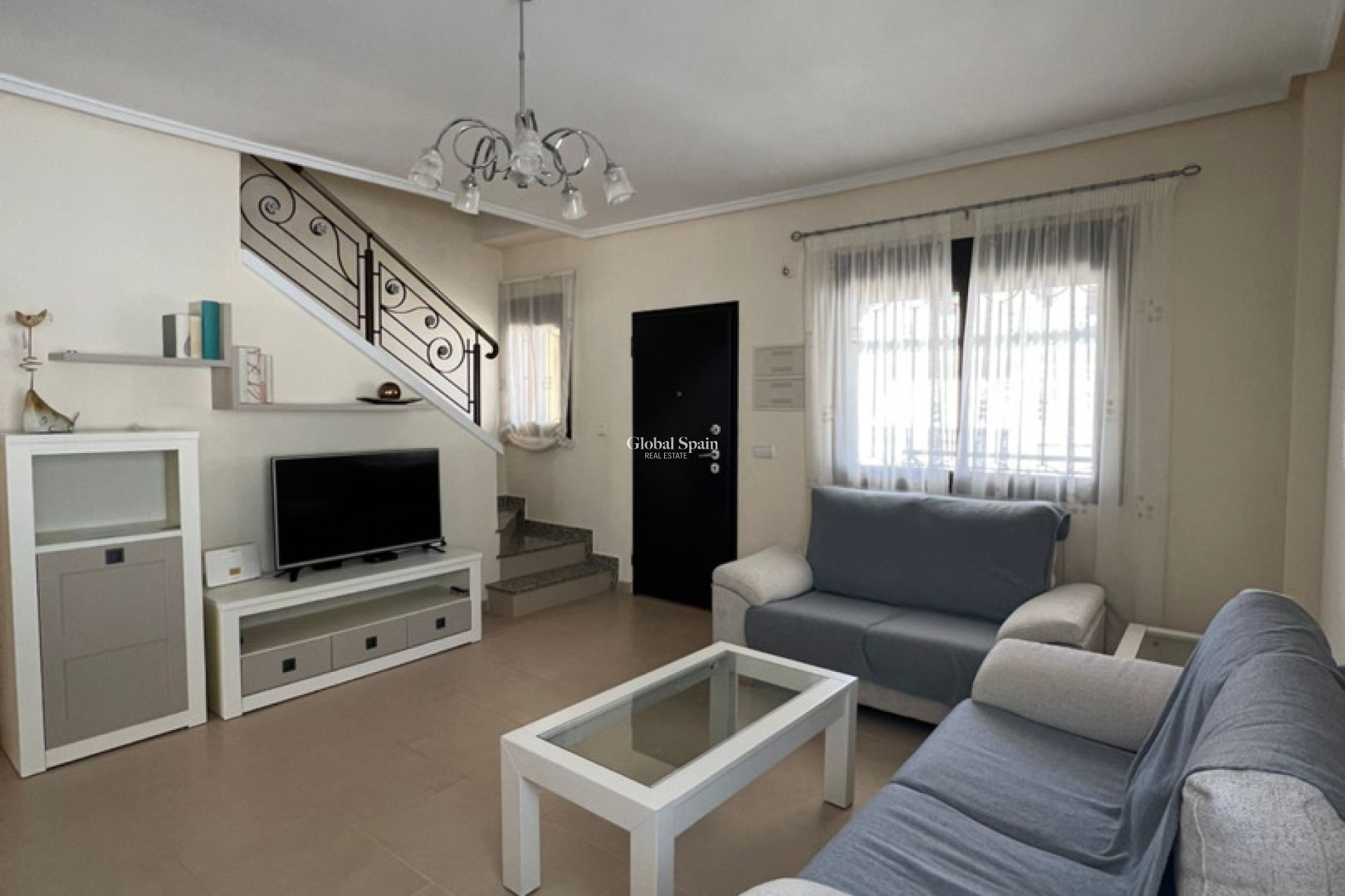 Venta - CASA -
CIUDAD QUESADA