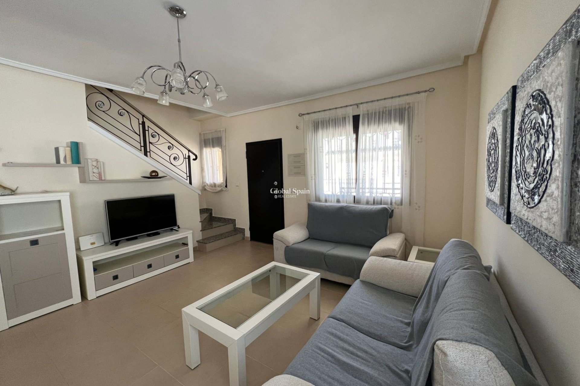 Venta - CASA -
CIUDAD QUESADA