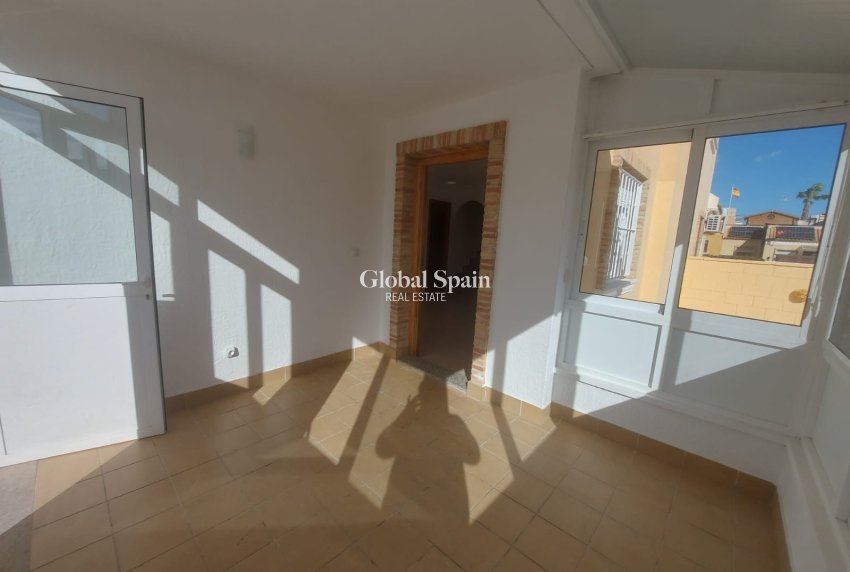 Venta - CASA -
CIUDAD QUESADA