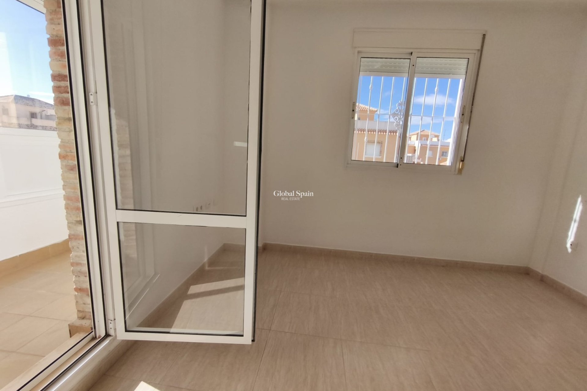 Venta - CASA -
CIUDAD QUESADA