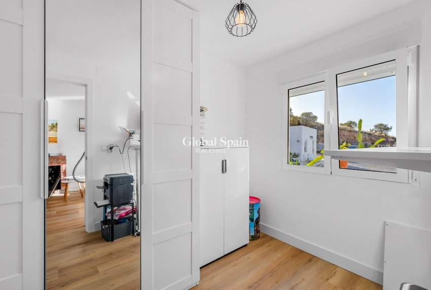 Venta - CASA -
CREVILLENTE - Inland