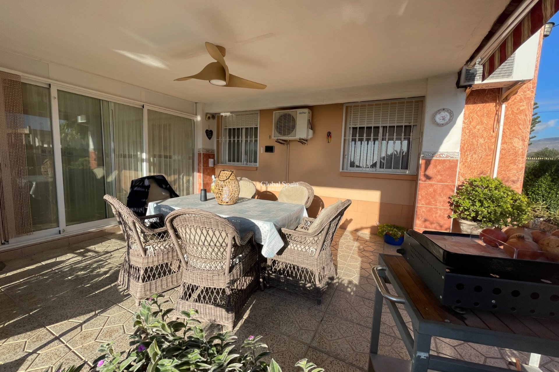 Venta - CASA -
CREVILLENTE - Inland