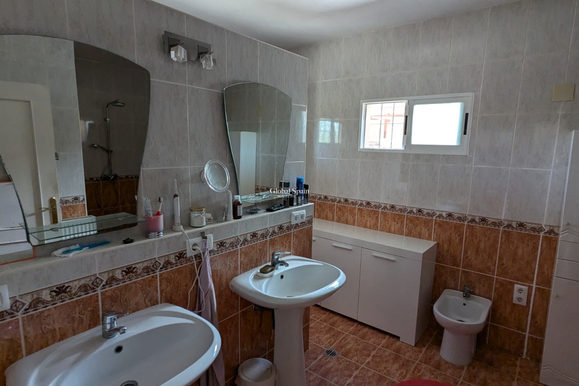 Venta - CASA -
CREVILLENTE - Inland