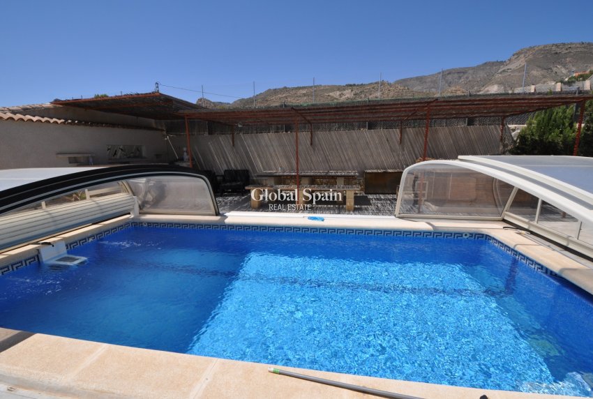 Venta - CASA -
CREVILLENTE - Inland