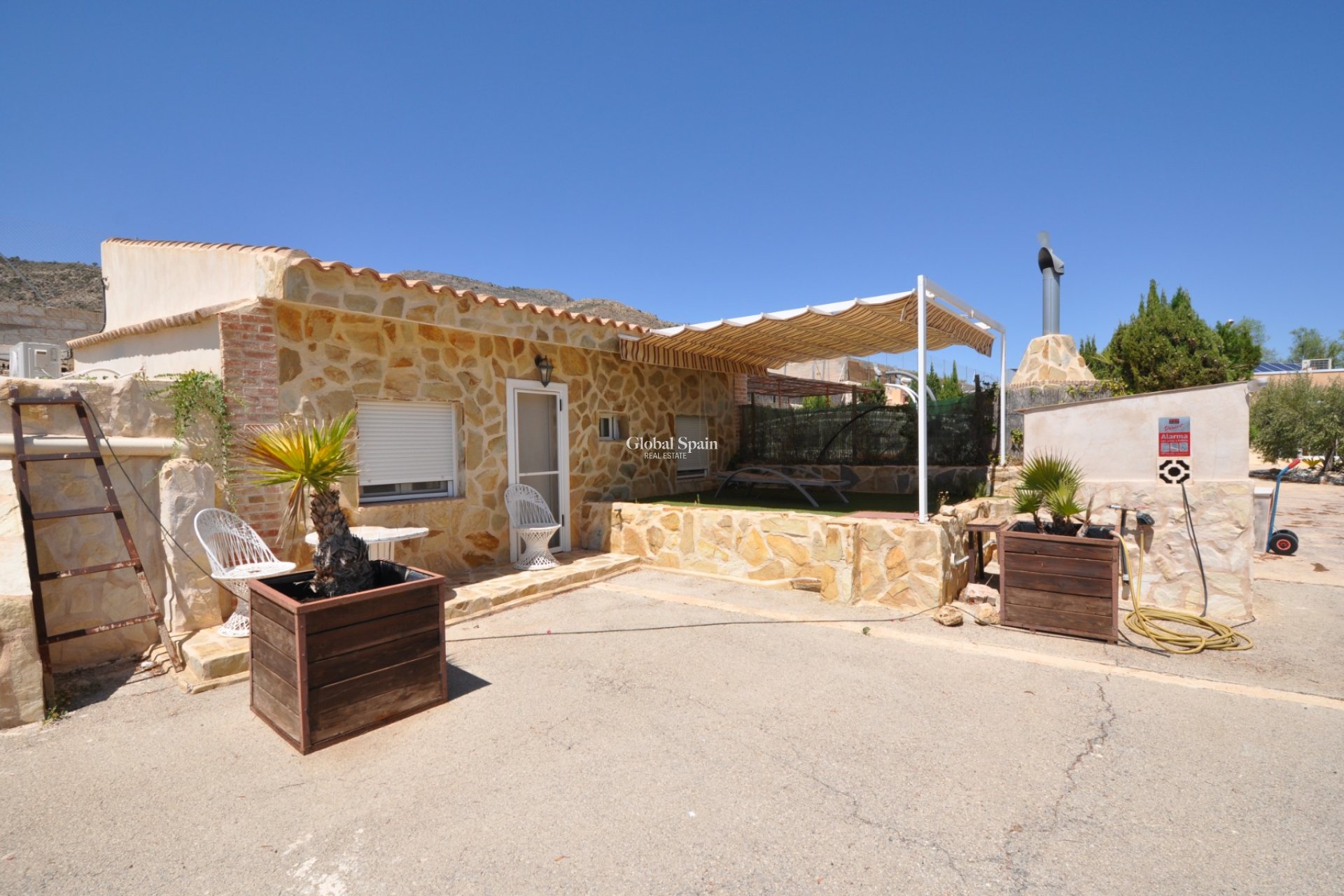 Venta - CASA -
CREVILLENTE - Inland